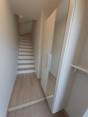 玄関　収納もある玄関です