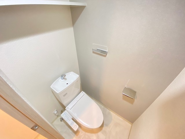 トイレ　別号室の写真です