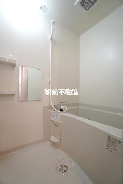 バス・シャワールーム　※同マンション別部屋