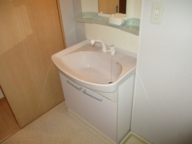 洗面設備　洗髪洗面化粧台