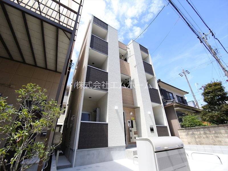 建物外観　外観　オートロック付　宅配ＢＯＸ有り