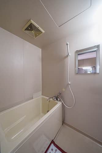 バス・シャワールーム　バスルーム