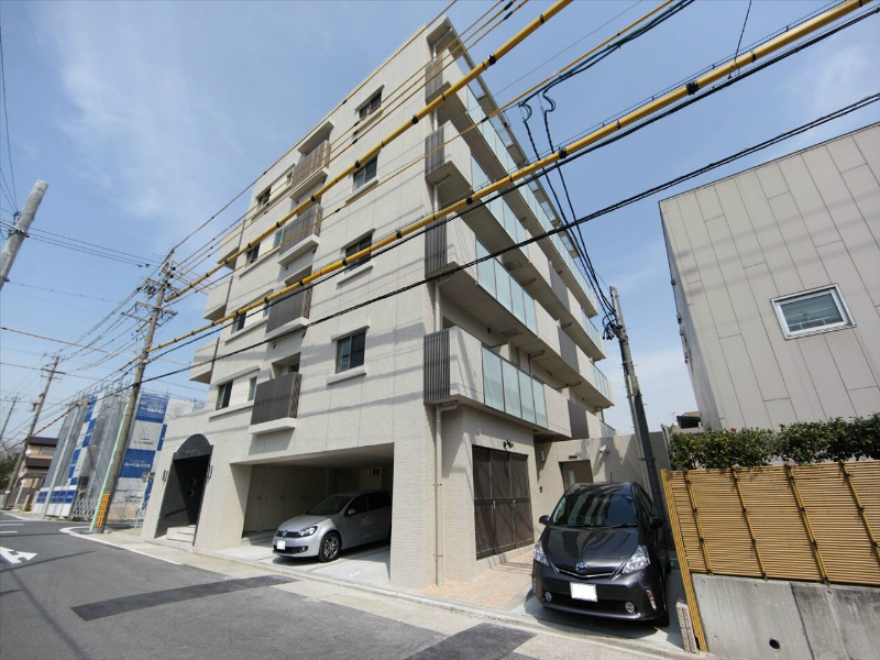 建物外観　外観　防犯カメラ付　オートロック　宅配ＢＯＸ