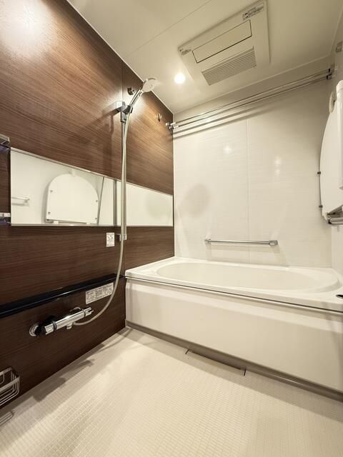 バス・シャワールーム　お風呂で日々の疲れを落としましょう