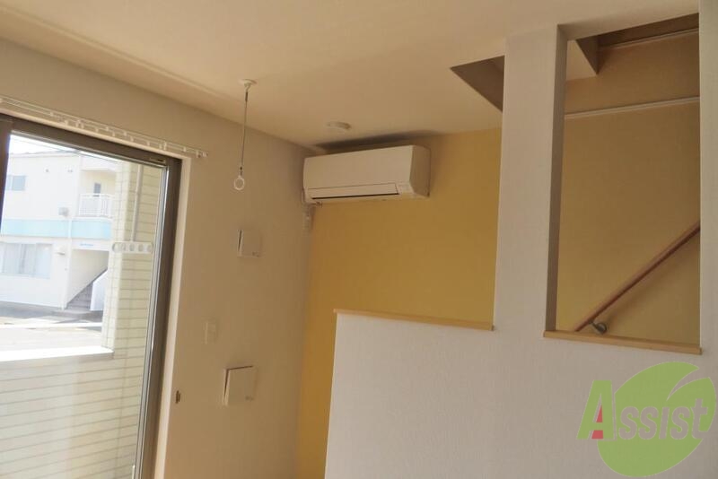 その他設備　エアコンがついていて忙しい朝も快適ですね。