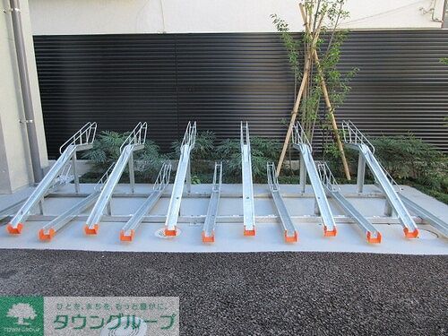 駐車場　2025年12月撮影　駐輪場