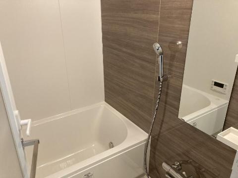 バス・シャワールーム　浴室乾燥機・追い焚き