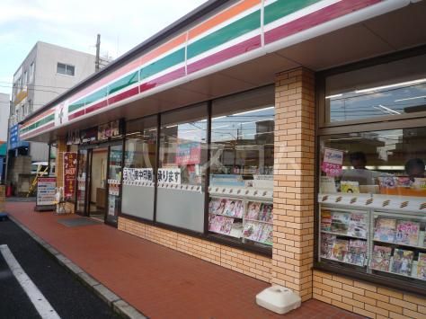 コンビニ　セブン-イレブン板橋前野町６丁目店（コンビニ）まで675m