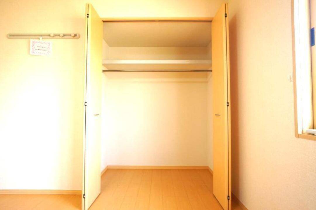 収納　クローゼット