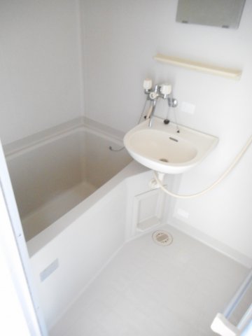 バス・シャワールーム　お風呂です