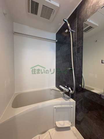 バス・シャワールーム　※参考写真です。同じ間取りの別部屋になります。