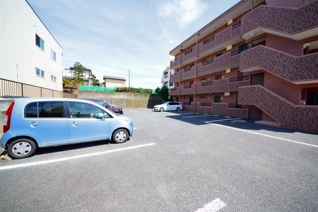 駐車場　★お部屋探しはタウンハウジング高幡不動店まで★