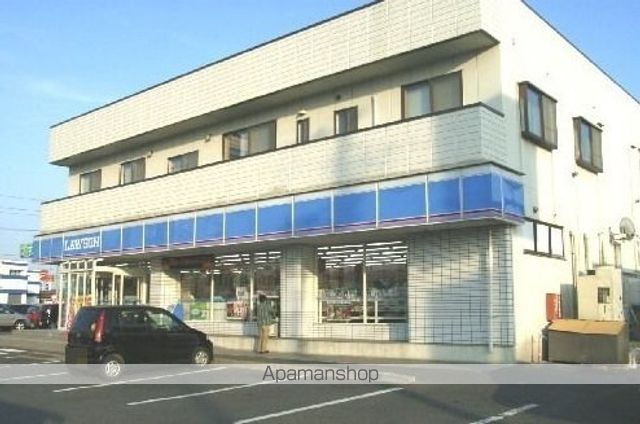 コンビニ　ローソン八戸類家店（コンビニ）まで140m