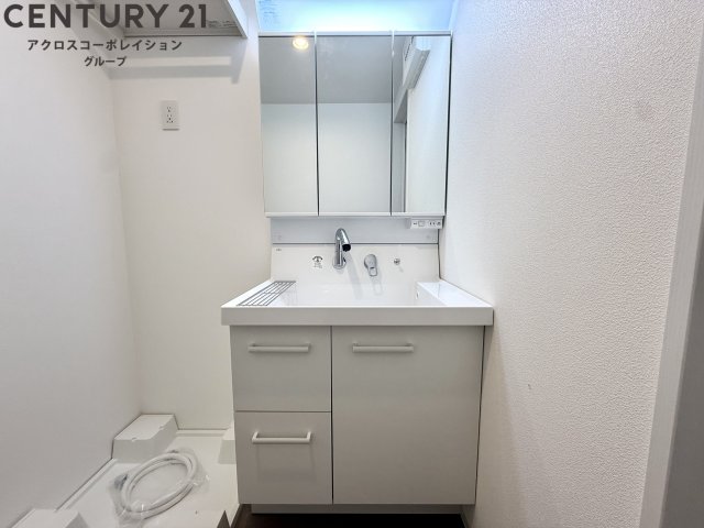 洗面設備　室内に洗濯機置き場があります