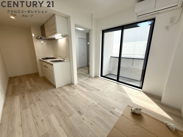 居室・リビング　エアコン付きです☆