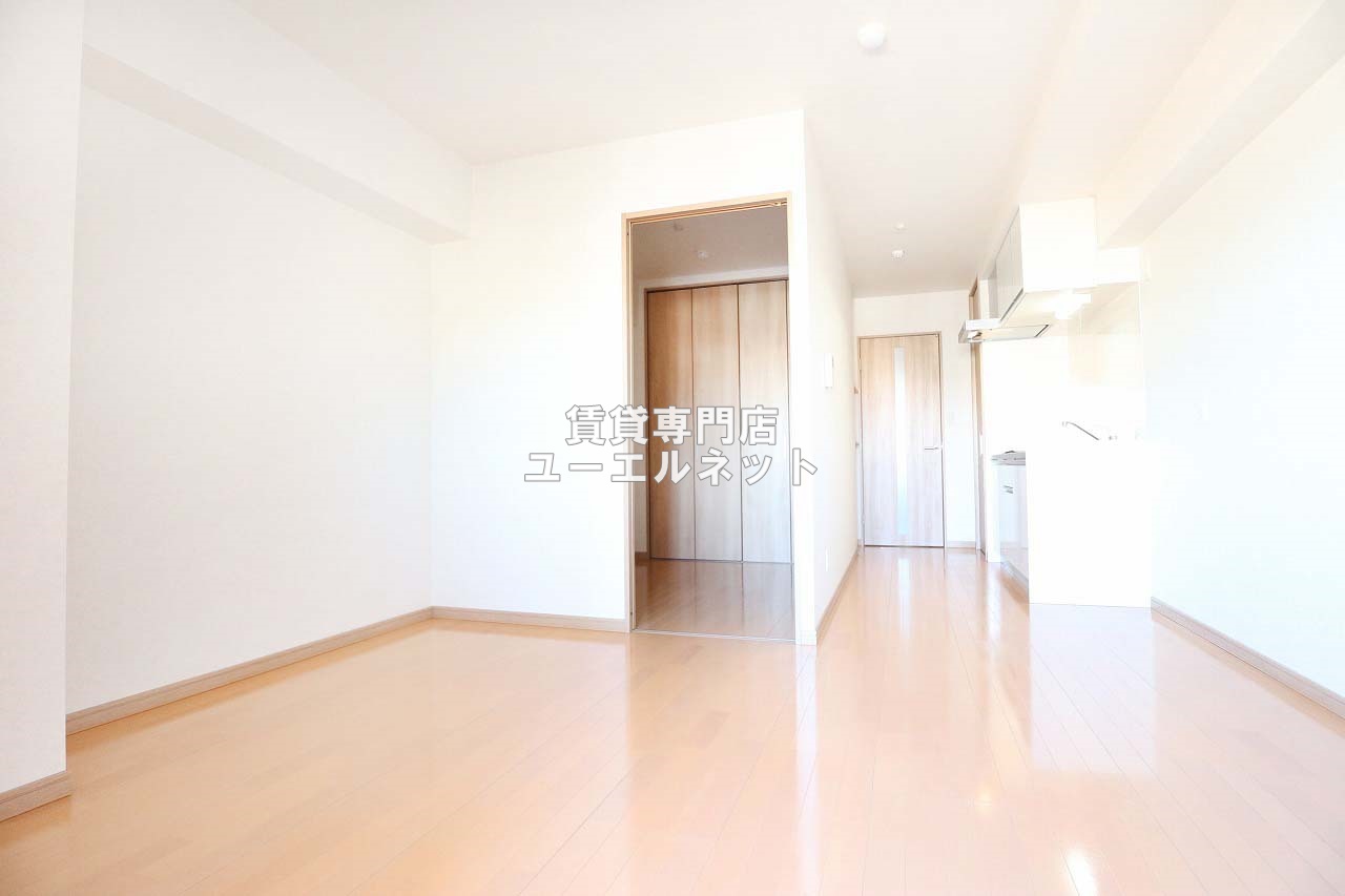 居室・リビング　ゆったりとくつろげる、落ち着きのある居室空間です