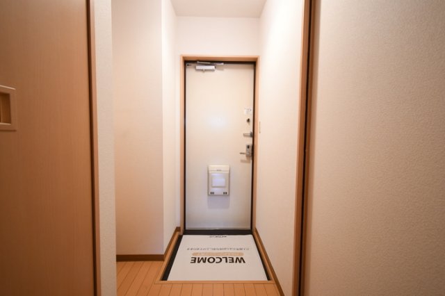 玄関　落ち着いた玄関です