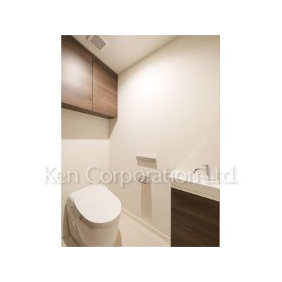 トイレ　同タイプ24階のお部屋を撮影。仕様が異なることがあります。