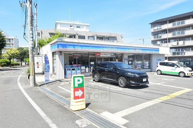 コンビニ　ローソン　新御堂筋上新田店（コンビニ）まで459m
