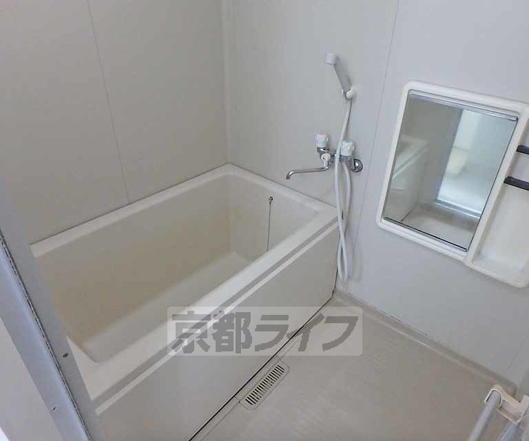 バス・シャワールーム　一日の疲れを癒すバスルーム