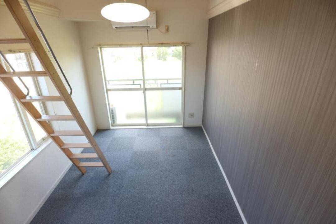 居室・リビング　リビング