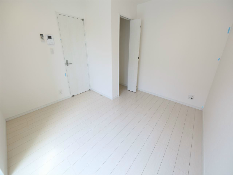 居室・リビング　洋室6.2帖　クローゼット（収納充実してます）