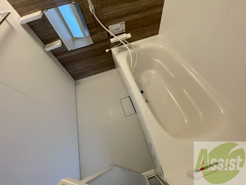 バス・シャワールーム　お風呂になります。一日の疲れを癒してくださいね。