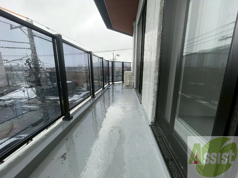 バルコニー　バルコニーが付いていますので一息ついてみてはいかがですか。