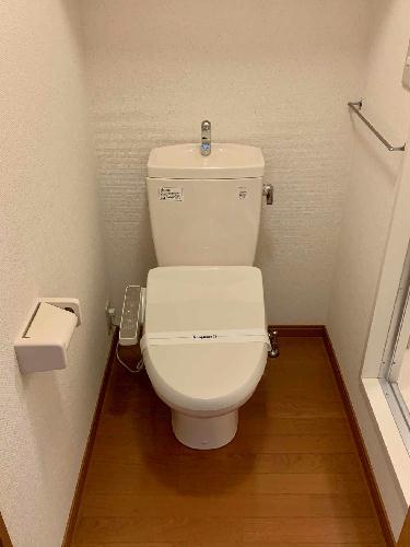 トイレ　現状優先。設置は現地と異なる可能性があります。