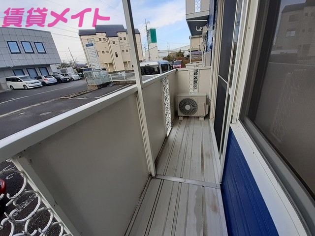 バルコニー　同型タイプ画像