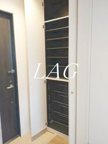 玄関　玄関です。