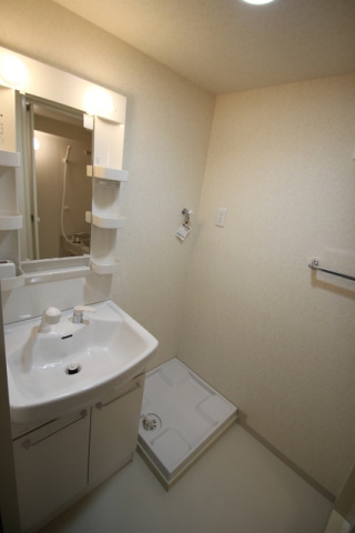 洗面設備　同物件別号室の写真です。