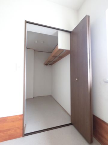 収納　☆ウォークインクローゼット☆