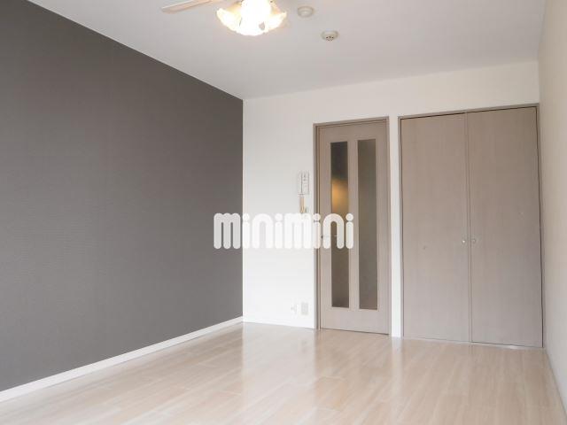 居室・リビング　広々９帖の洋室です。