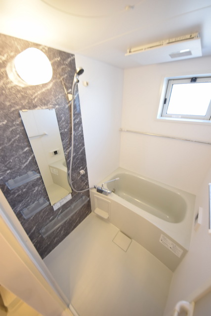 バス・シャワールーム　～いい湯だなぁ～