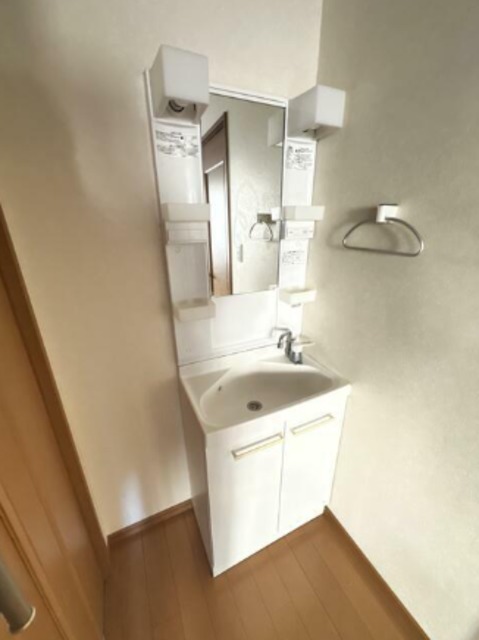 洗面設備　同仕様