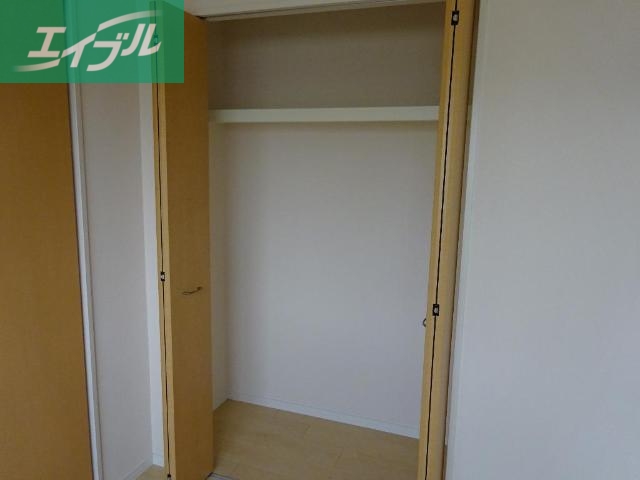 収納　クローゼット