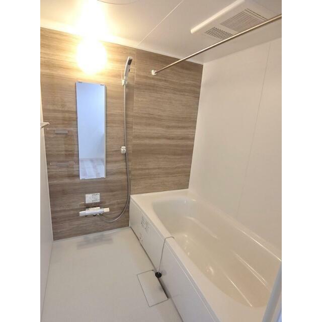 バス・シャワールーム　一日の疲れはお風呂に入ってリフレッシュ！浴室暖房換気乾燥機つ