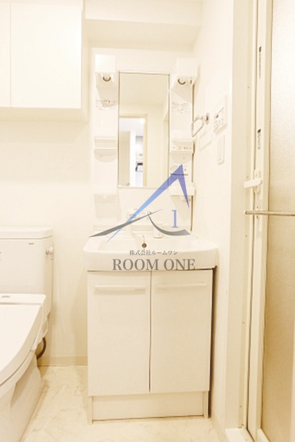 洗面設備　独立洗面台です。