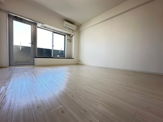 居室・リビング　※別部屋の写真です