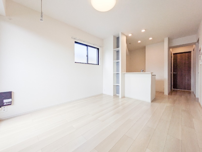 居室・リビング　図面と現状に相違がある場合には現状を優先