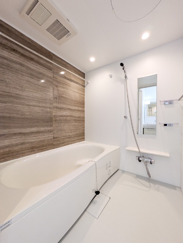 バス・シャワールーム　図面と現状に相違がある場合には現状を優先