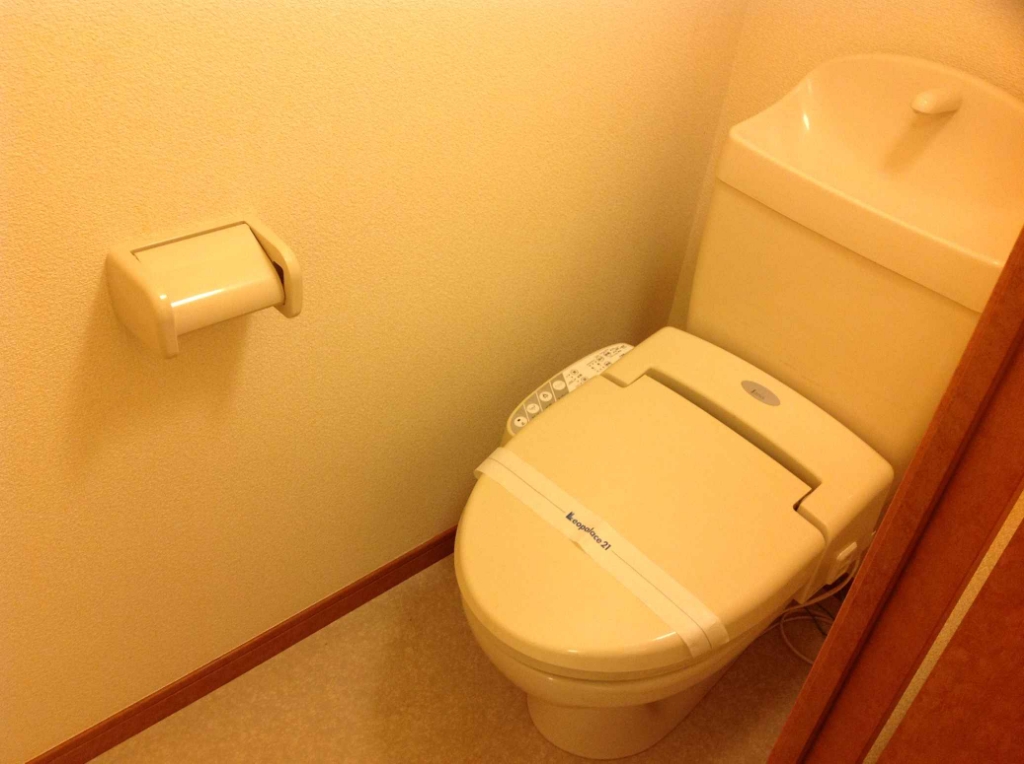 その他　温水洗浄付便座