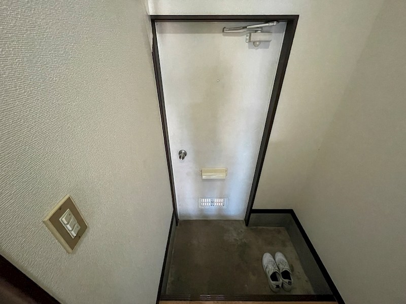 玄関　別部屋参照