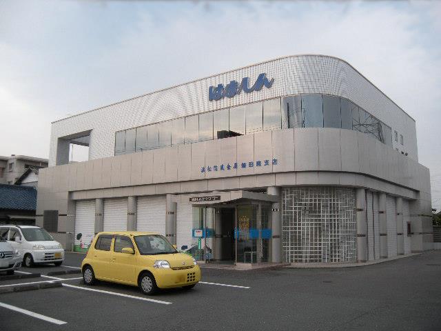 エントランス　磐田信用金庫岡田支店まで1，161ｍ