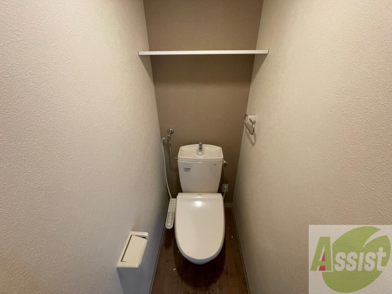 トイレ　シャワートイレになっているので快適です！