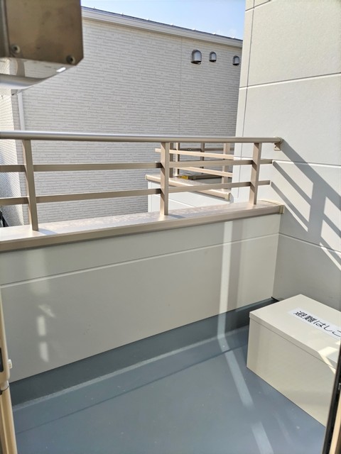 バルコニー　バルコニー