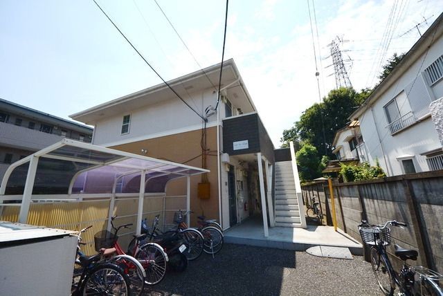 その他　★２０１２年３月に外装と内装一部リノベーション済み★