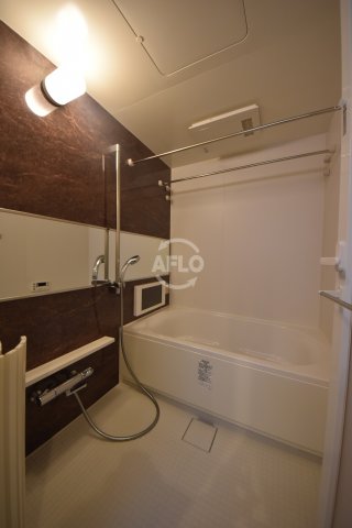 バス・シャワールーム　B-PROUD天満橋　浴室