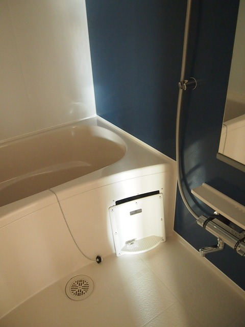バス・シャワールーム　バス